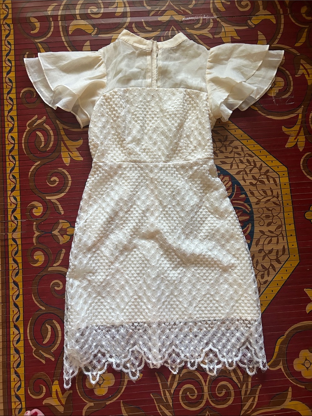 Dolce Vita Ivory Lace Mini Dress with Flutter Sleeves